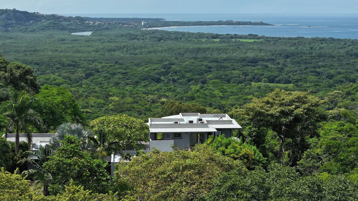 Rio Seco Villa | Casa Blue: amazing ocean views, 65ft pool, Jacuzzi, 20 min to Tamarindo.