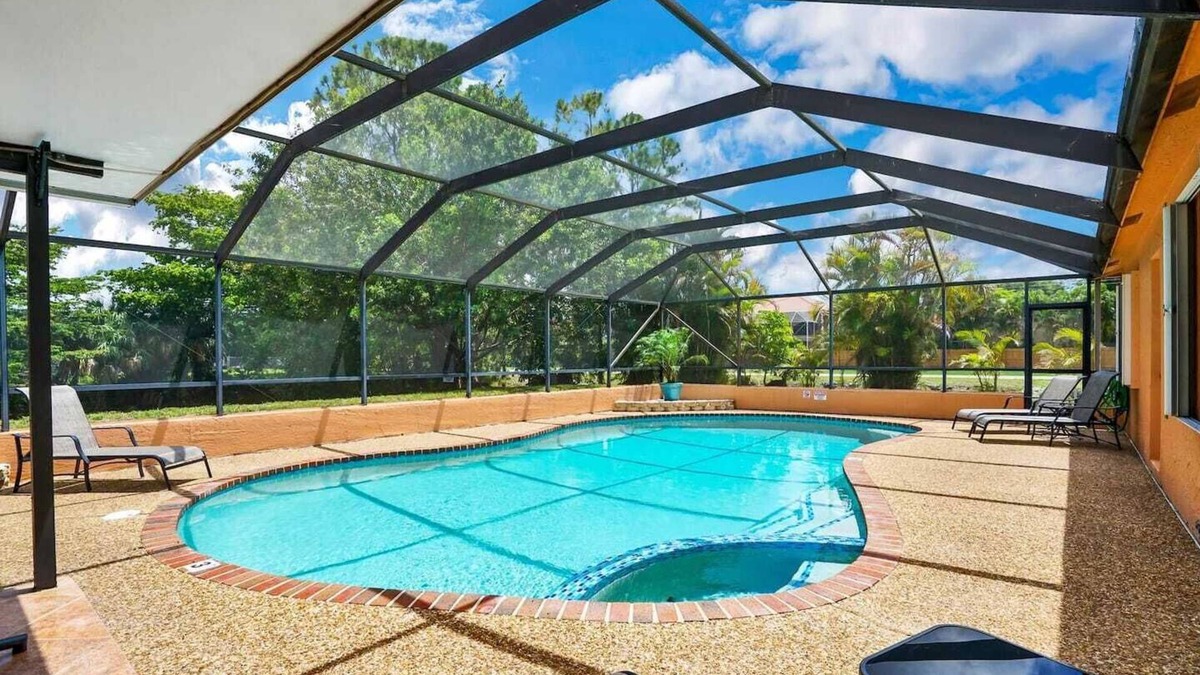Survey Creek House | Casa Boca - Perfect Florida Getaway with Large Heated Saltwater Pool