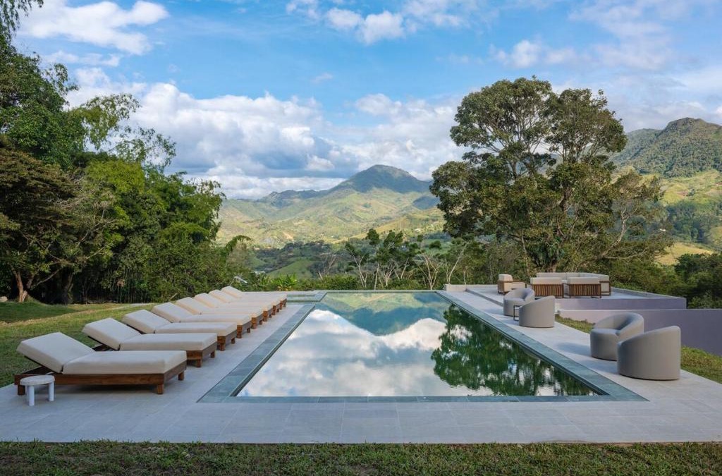 Barbosa Villa | Casa Bosque Luxescape in Nature