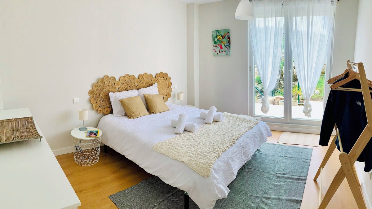 Cuchia Apartment | Casa Branca Cantabria: Spacious first floor with garden 500m from the beach | Wifi/Garaje