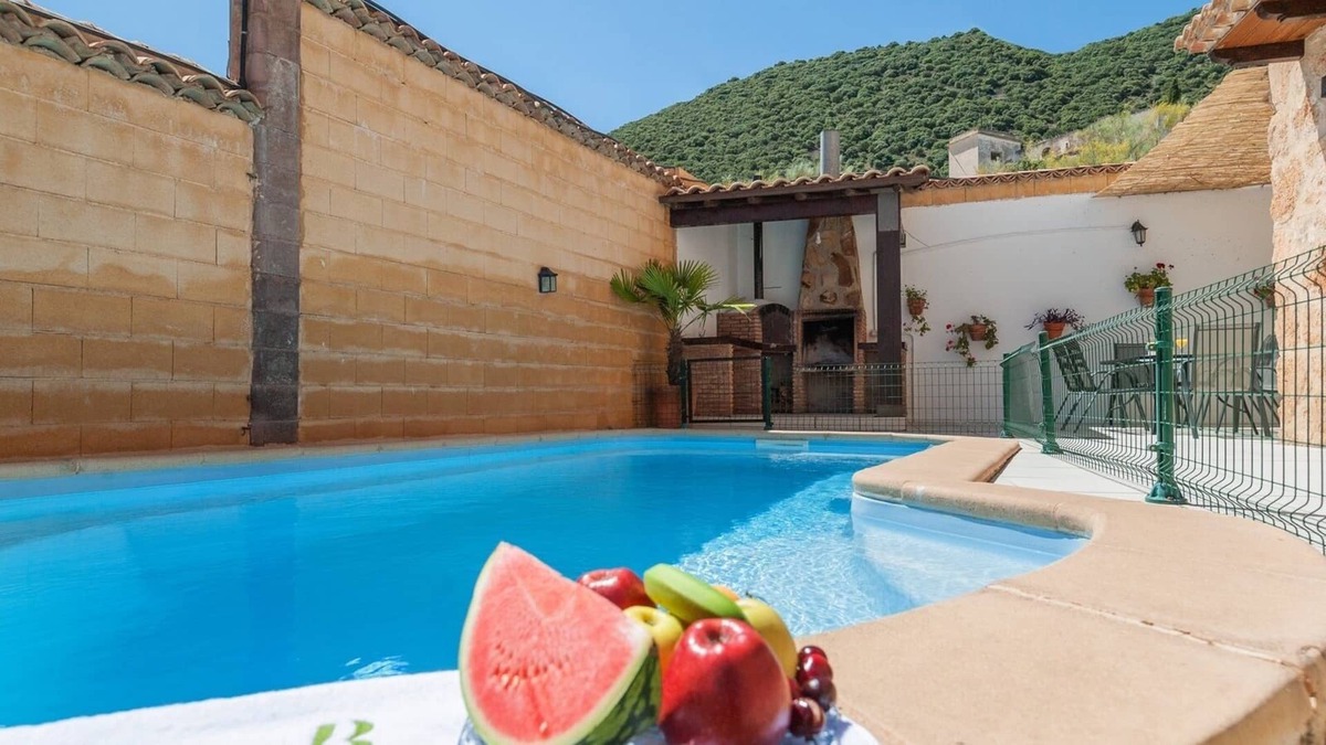 Arbuniel Villa | Casa Calera Arbuniel by Ruralidays