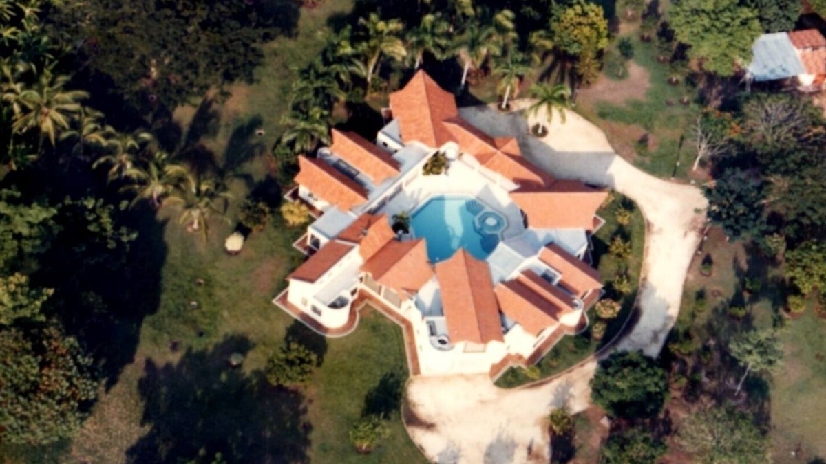 Ricaurte Villa | CASA CAMPESTRE FINCA ALCARAVAN