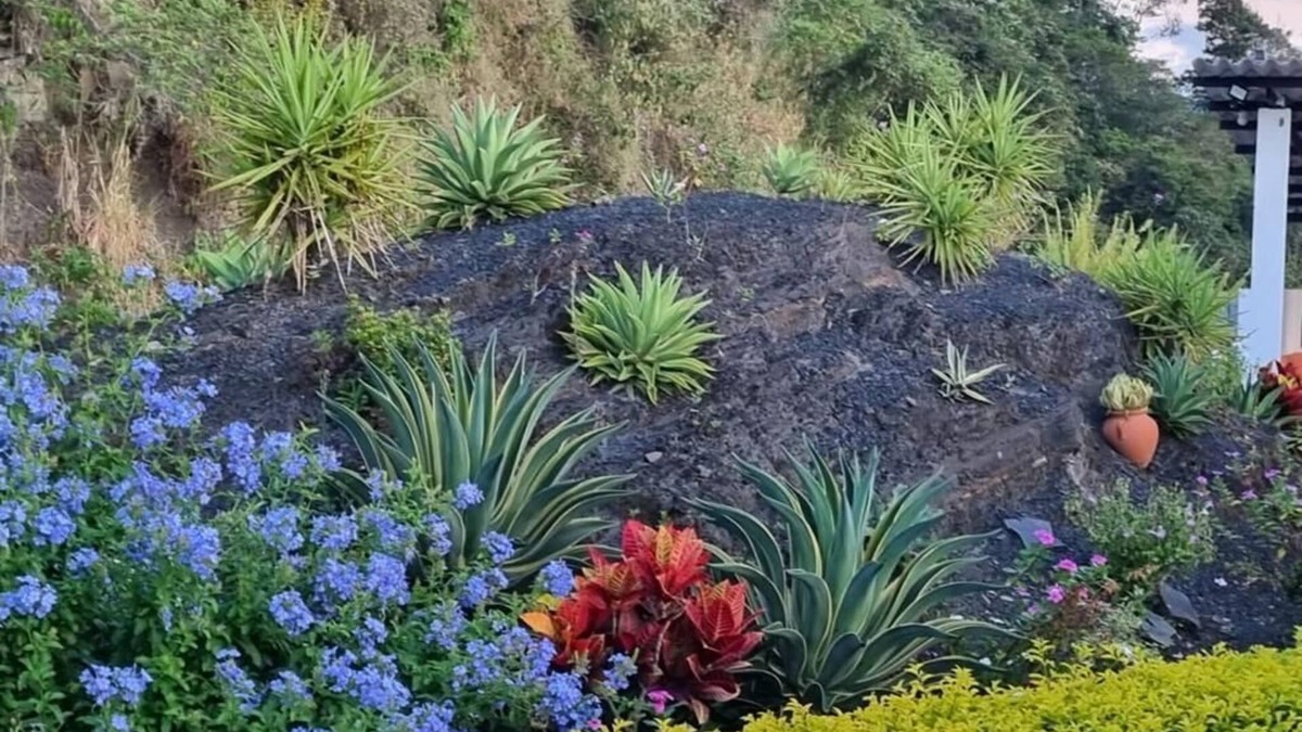 La Mesa House | Casa Campestre Rodeada de un Hermoso Paisaje