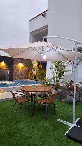 San Antonio House | Casa campo playa Puerto Viejo km 73.5 Panamericana Sur