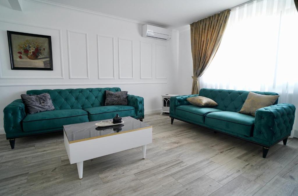 Sanmartin Villa | Casa Canadiana