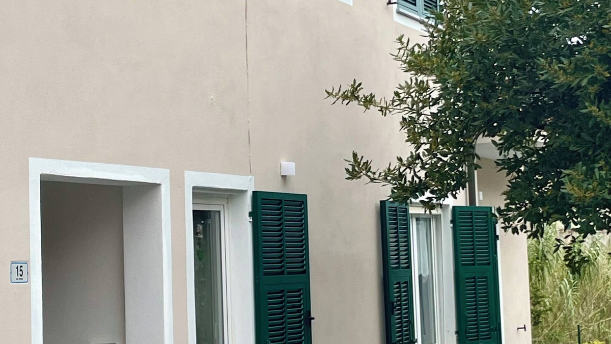 Calice Ligure Apartment | Casa Candida, Apartment Dina: Elegance and Comfort in the Heart of Liguria