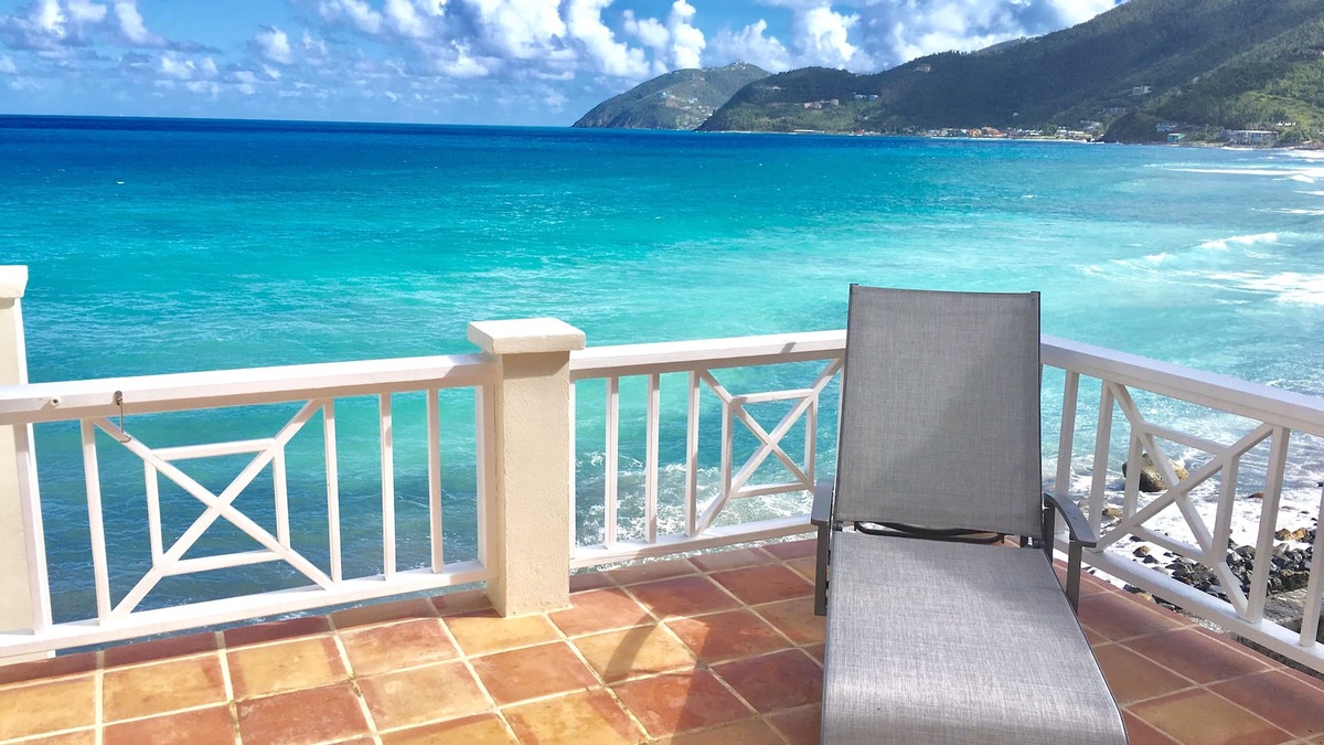 West End Villa | CASA CARIBE OCEANFRONT TWO STORY LOFT VILLA, Air Conditioning, Beautiful Views.