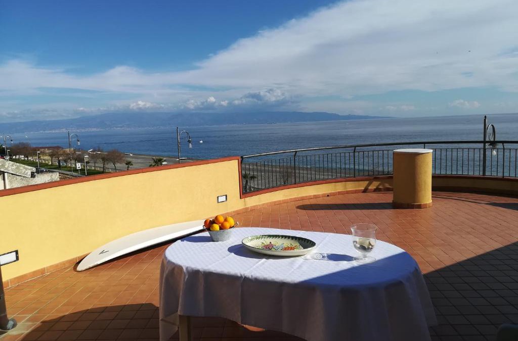 Nizza di Sicilia Apartment | Casa Carmelo