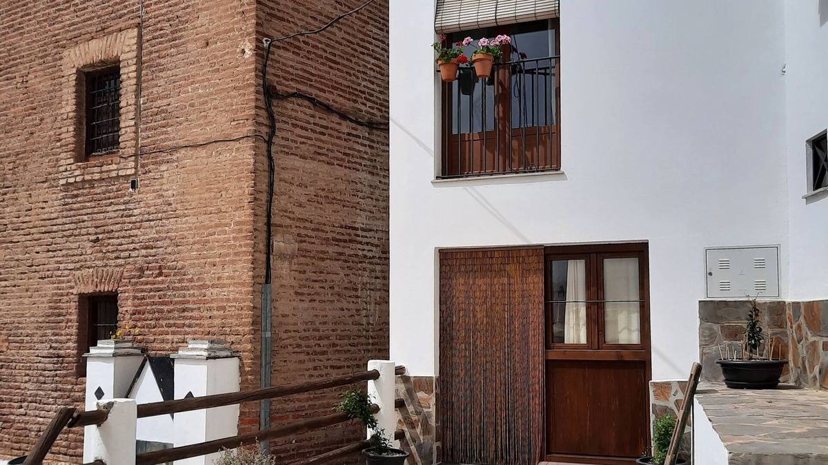 Laroles Apartment | Casa Carmen, Alpujarra house next to the Mudejar tower