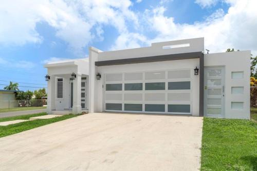 Aguacate House | Casa Catalina - 11 min from BQN
