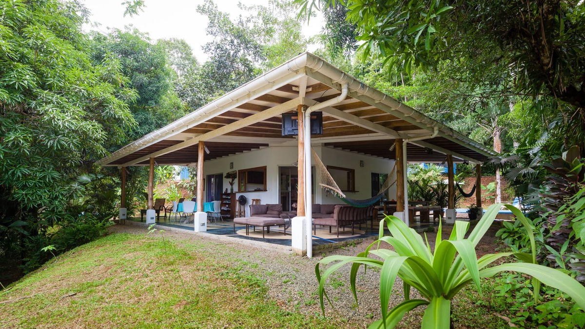 Portalon House | Casa Cedro - Portasol Vacation Rentals