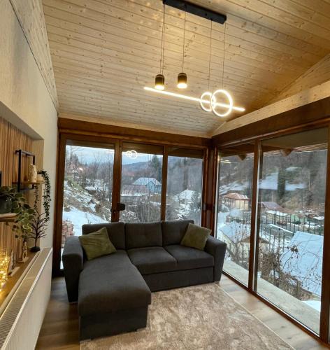 Cavnic House | Casa Ceteras