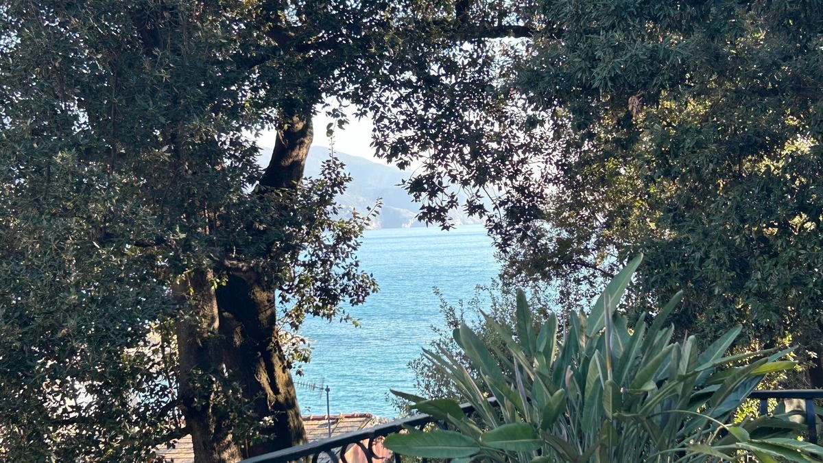 Cinque Terre Apartment | Casa Chiara with Terrace and Sea View