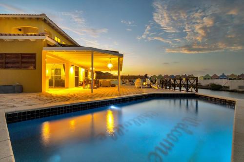 Tera Kora Villa | Casa Chillville in Water Villas Bonaire
