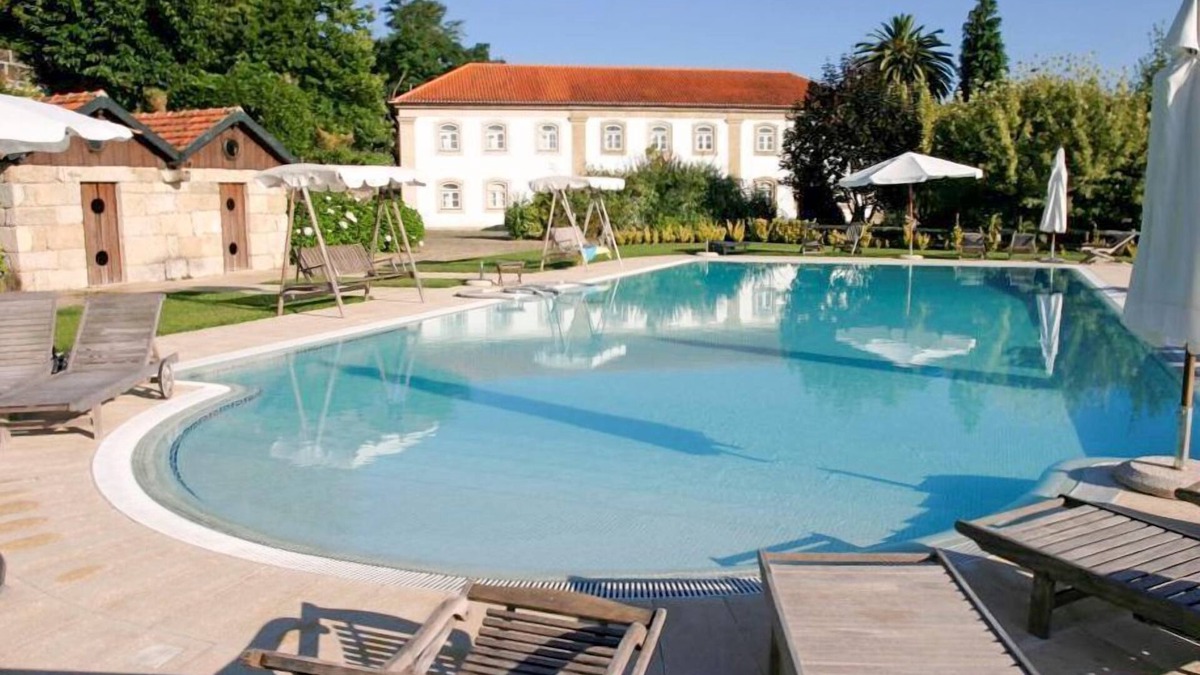 Sao Tiaguinho Villa | Casa Clarissa - Ten Bedroom Villa, Sleeps 20