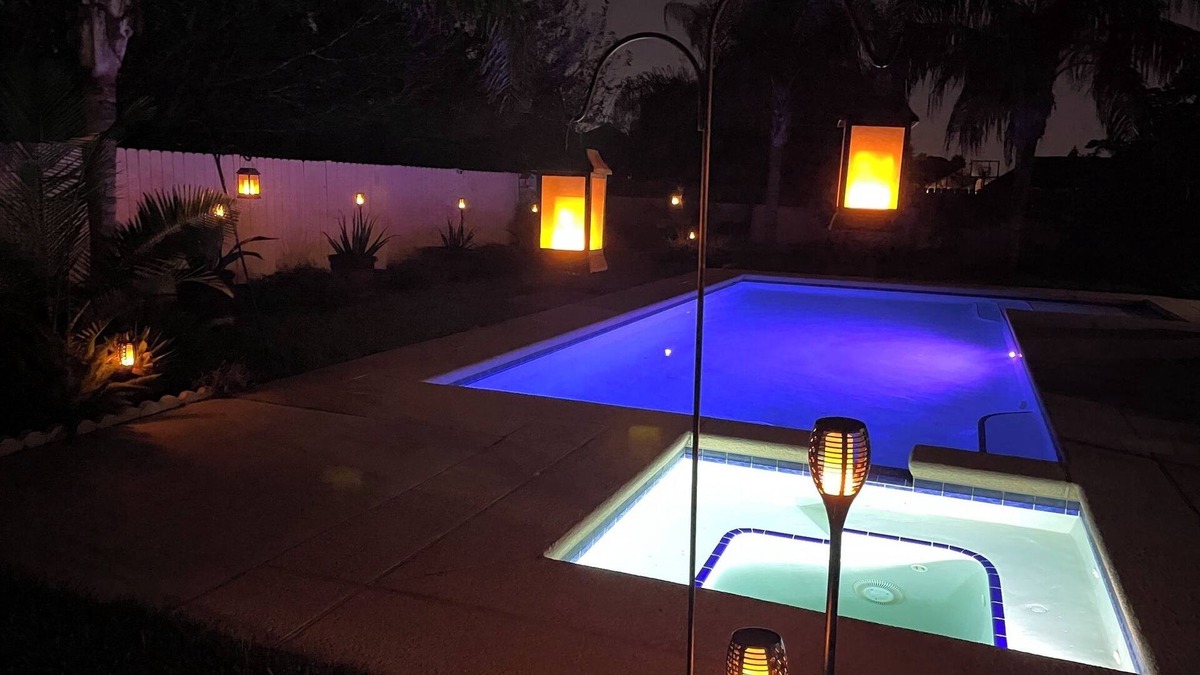 Harlingen House | Casa ColibrínUltraWIFI, HOTTUB, POOL, PLAYPEN, 2KING BEDS, MULTI FAMILY FRIENDLY