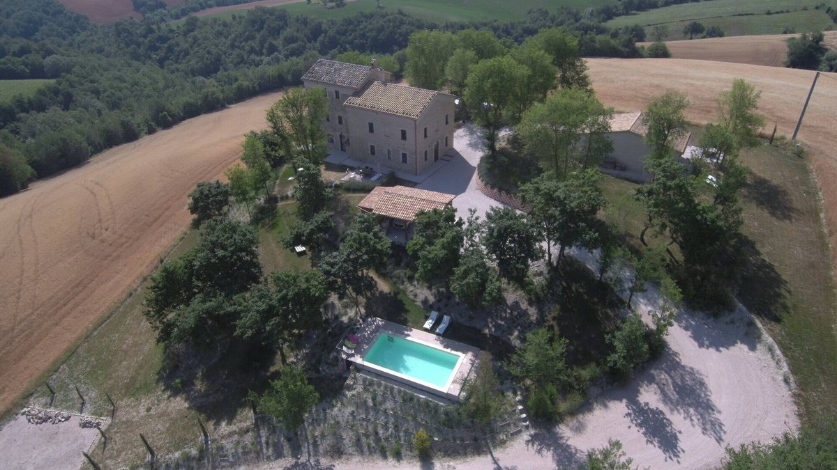 Pergola Apartment | Casa Collinetta, charming, newly renovated country house in the Marche