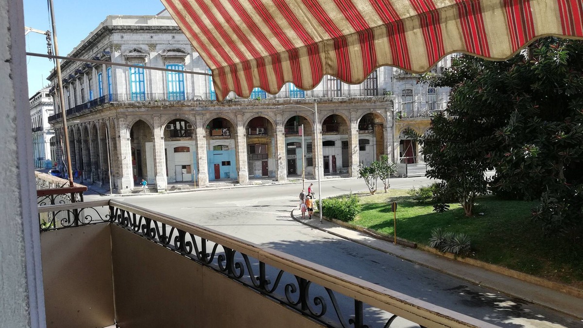 Old Havana Bed & Breakfast | Casa Colonial Isa&lola
