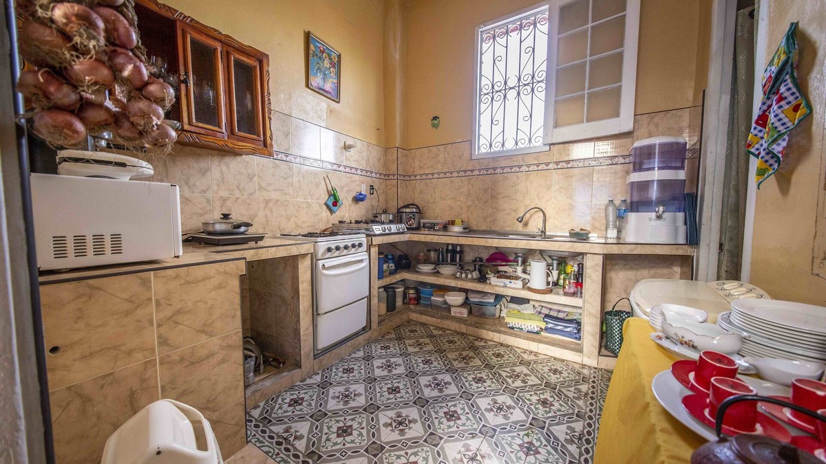 Centro Havana Bed & Breakfast | Casa Colonial Wilmer
