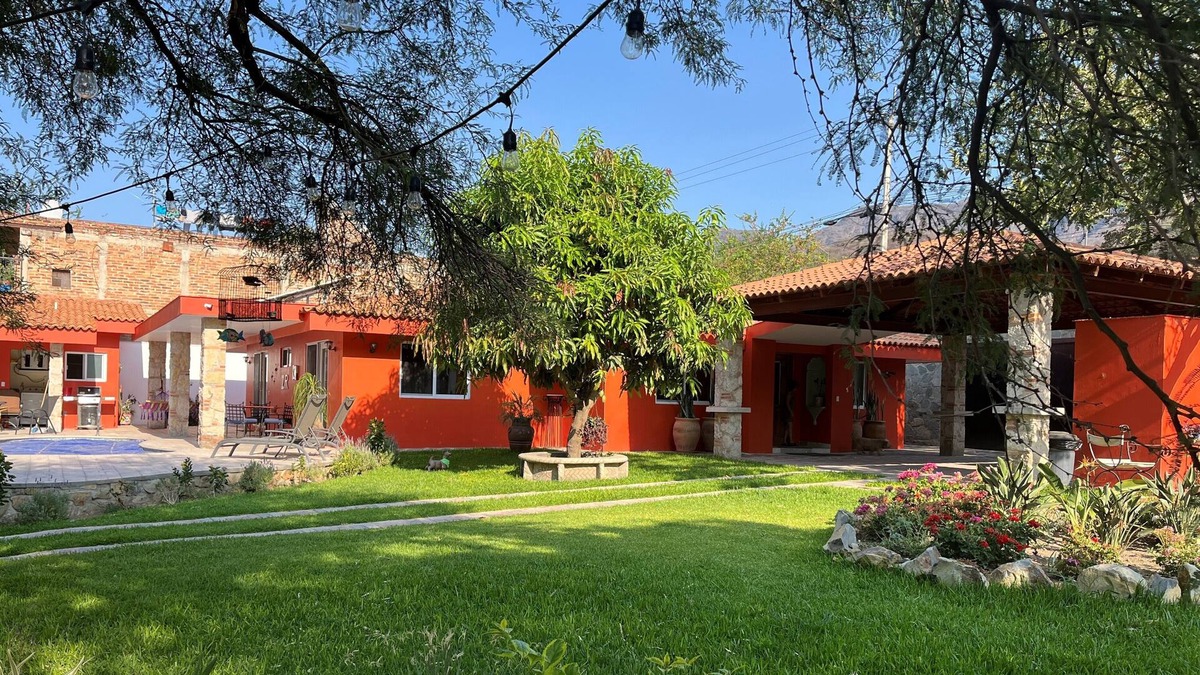 Los Sabinos House | Casa Colorado - Casa Del Angel Feliz - 3-bed house with pool in Ajijic West.