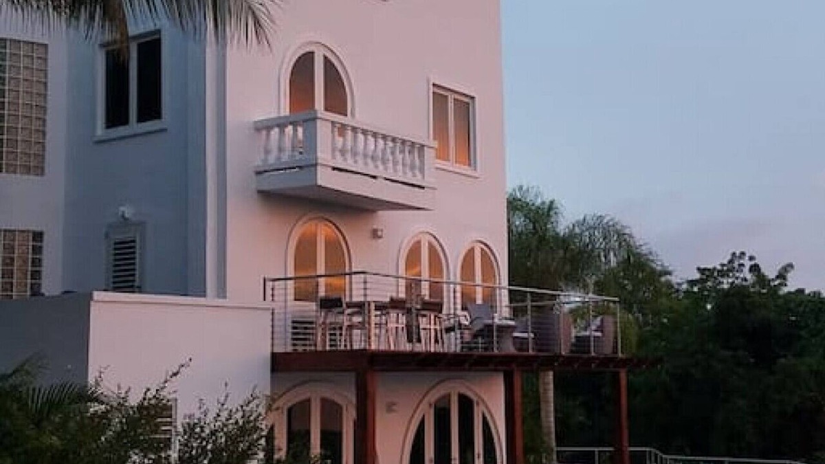 Puerto Real House | CASA COLUMBIA - pool. views. outdoor living.