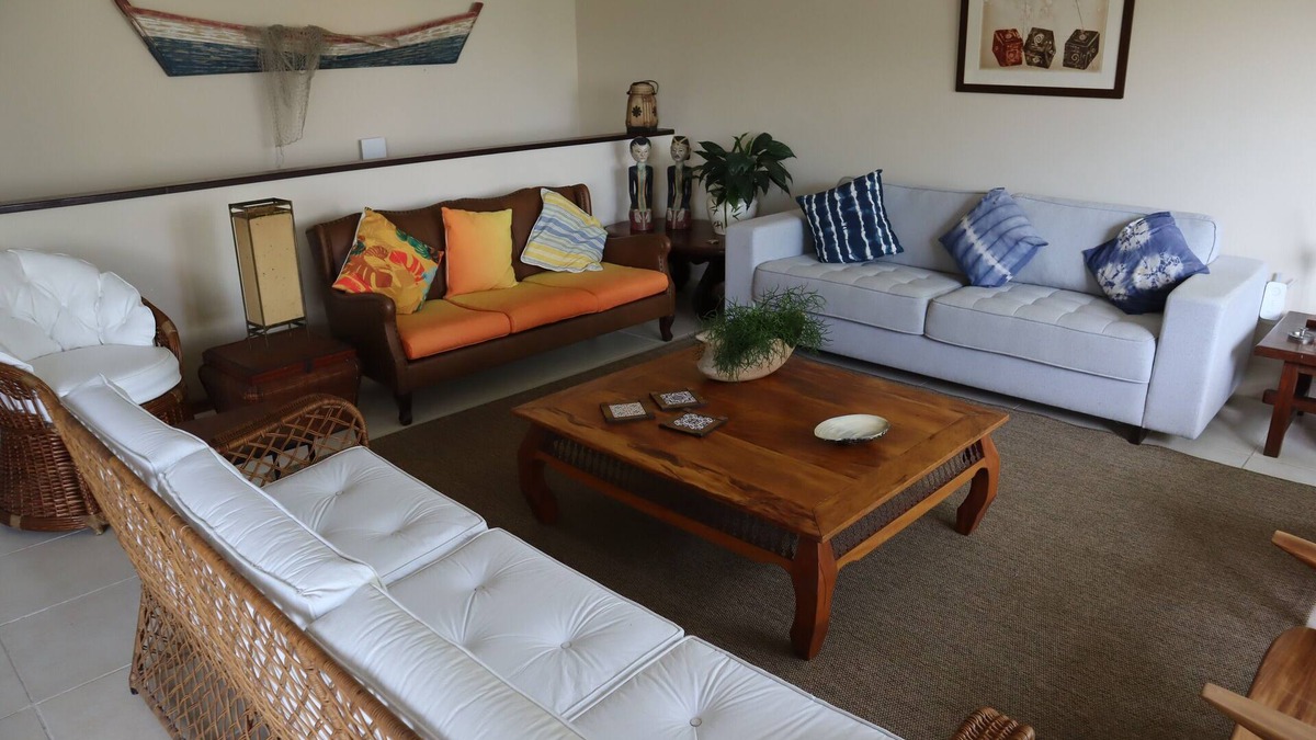 Albatroz House | Casa com 4 Suites, em Condomínio Exclusivo com Piscina, Sauna e Vista Para o mar