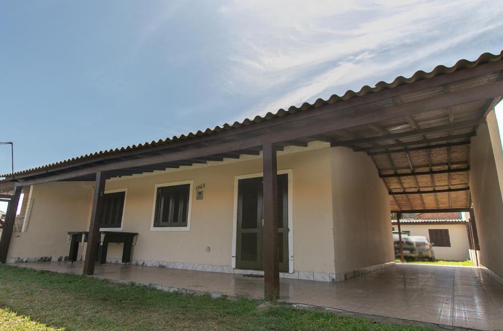 Cidreira House | Casa com churrasqueira prox a Praia de Cidreira RS