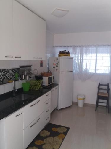 Sao Braz House | Casa com garagem em condomínio
