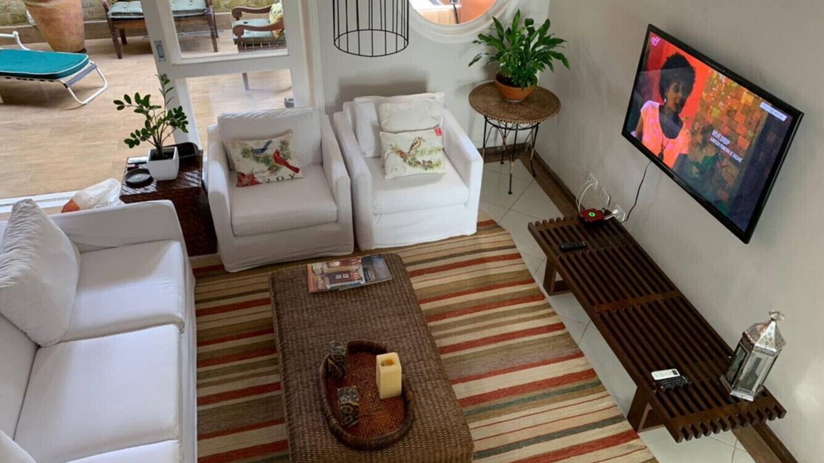 Camburi House | Casa com piscina e churrasq na Praia de Camburí