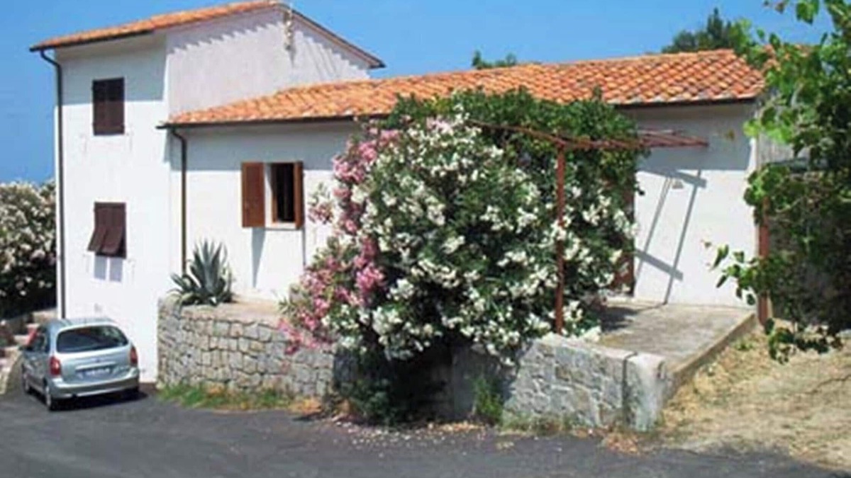 Zanca House | Casa con giardino all'Isola d'Elba con vista mozzafiato sul mare e sul tramonto