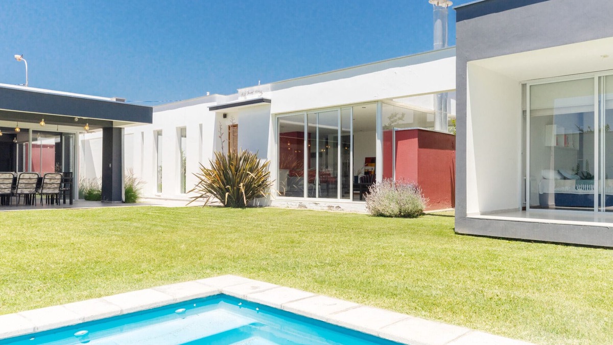 Maipu House | Casa con pileta y quincho a 5 minutos de Chacras