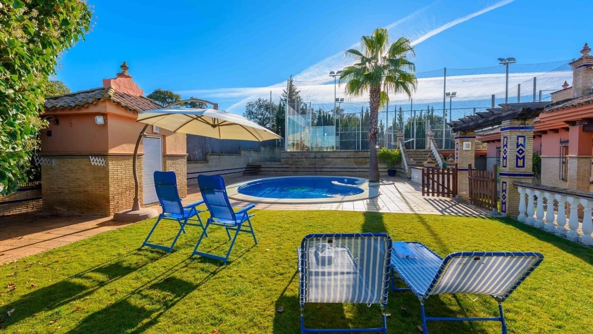 Castilblanco de los Arroyos Villa | Casa con pista de padel Castilblanco de los Arroyos by Ruralidays