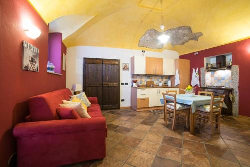 Arona Apartment | Casa Corte Alla Rocca