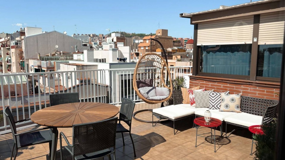 el Camp d'en Grassot i Gracia Nova House | Casa Cosi - Industria