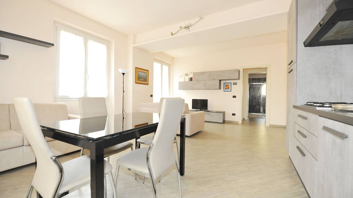 Serravalle Scrivia House | Casa Costa Outlet 3