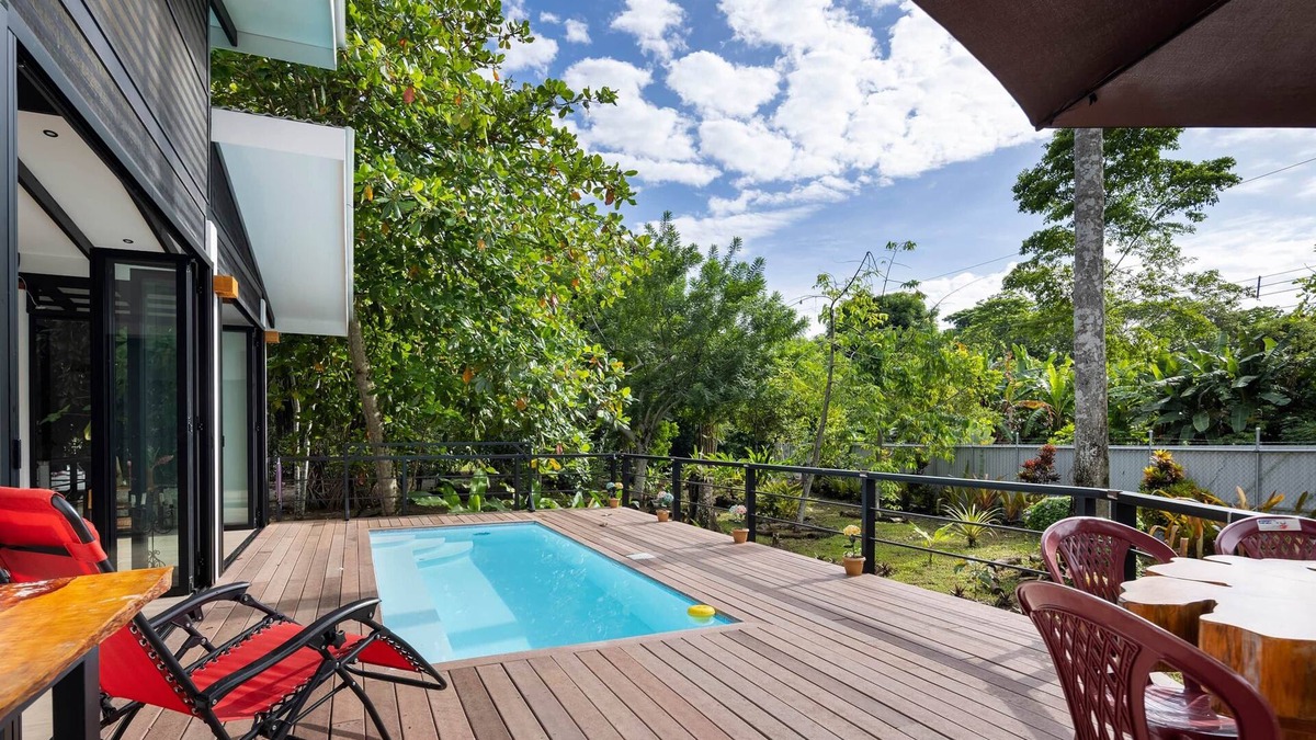 Puerto Viejo de Talamanca House | Casa Kali ~ With pool & A/C 4 min walking to the beach