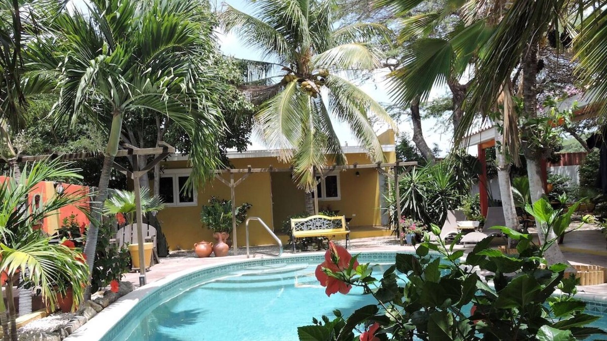 Savaneta Apartment | Casa Cunucu Terrace w/Pool