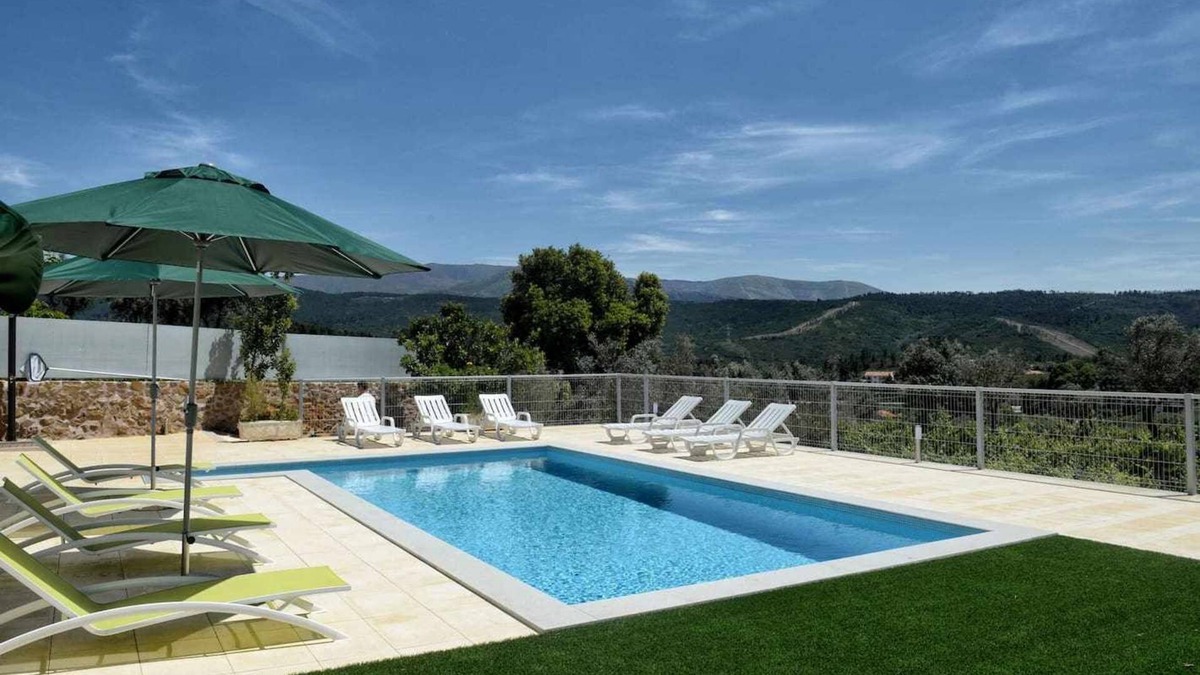 Codecoso House | Casa da Caneleira (Camélias de Basto)