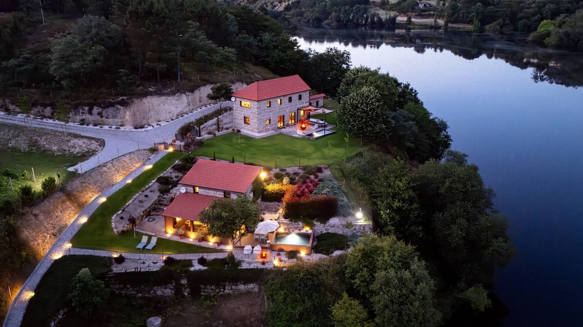 Beijos Villa | Casa da Garca . River View and Private Pool