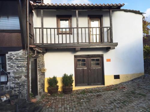 Rio De Fornos House | Casa da Mencha