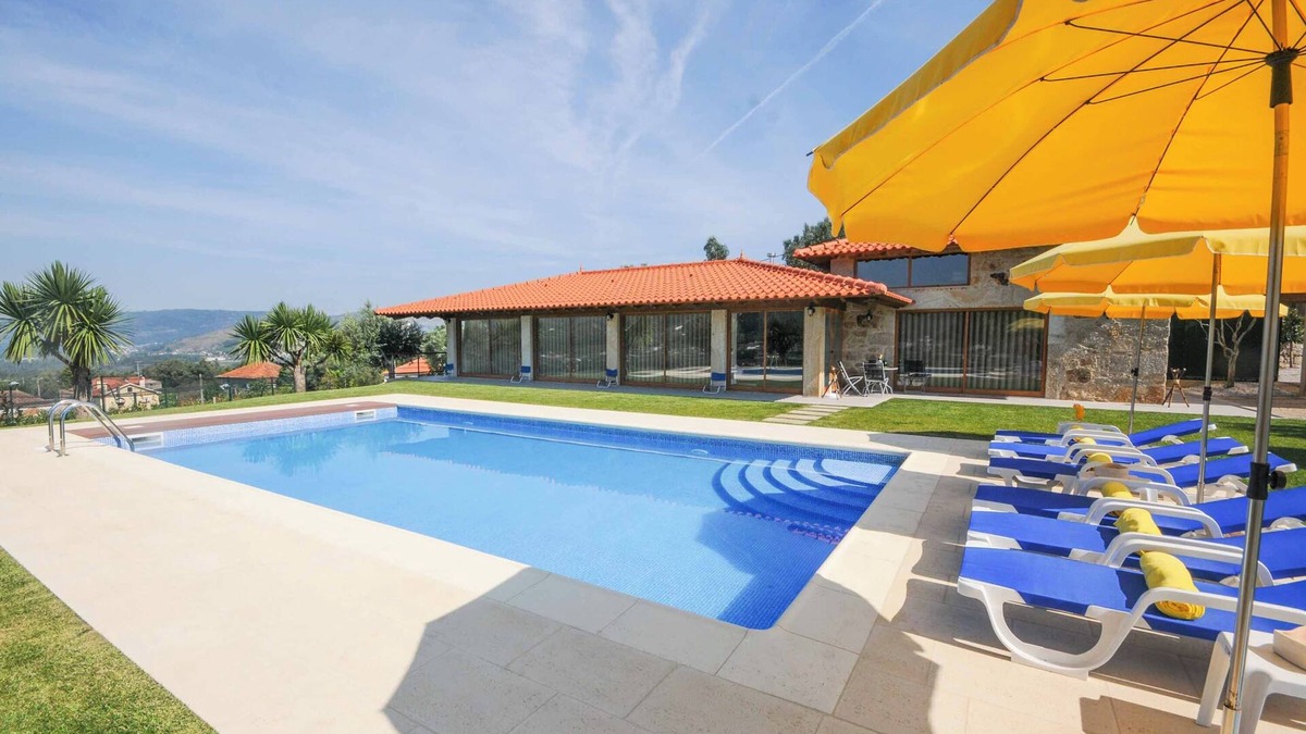 Aborim Villa | Casa da Pedra - Three Bedroom Villa, Sleeps 6