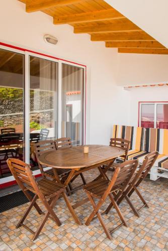 Calheta de Nesquim Apartment | Casa da Vigia