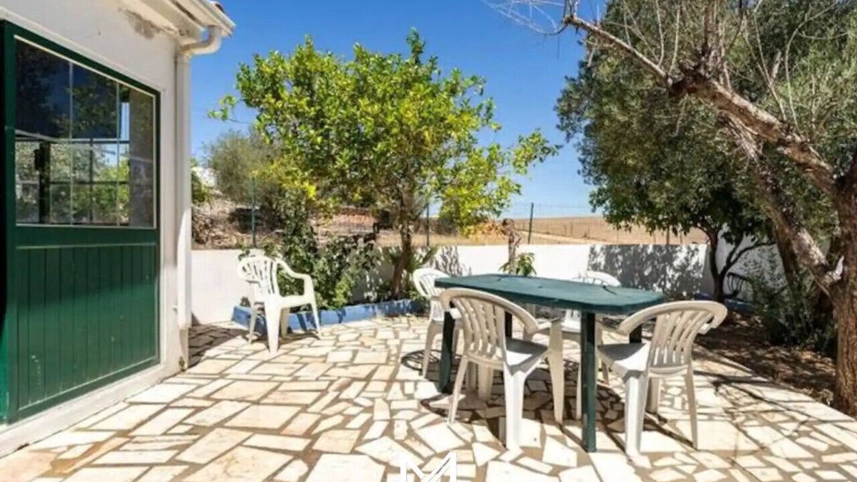 Santana de Cambas House | Casa Das Rosas - Historic Family Home