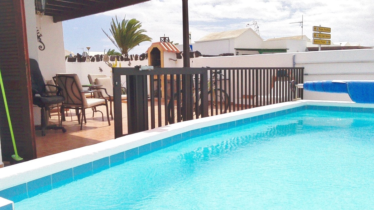 Matagorda House | Casa Dasha, Relaxing, home from home, private solar heated & acclimatized pool