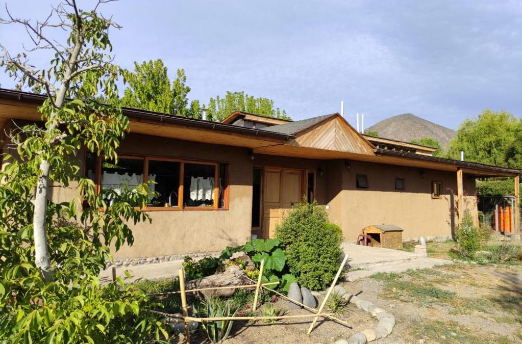 Isla de Maipo House | Casa de Adobe Remanso del Espíritu
