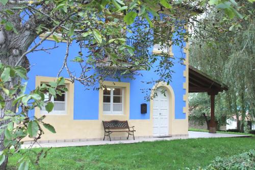 Pruneda House | Casa de Aldea en el concejo de Nava, en el centro de Asturias