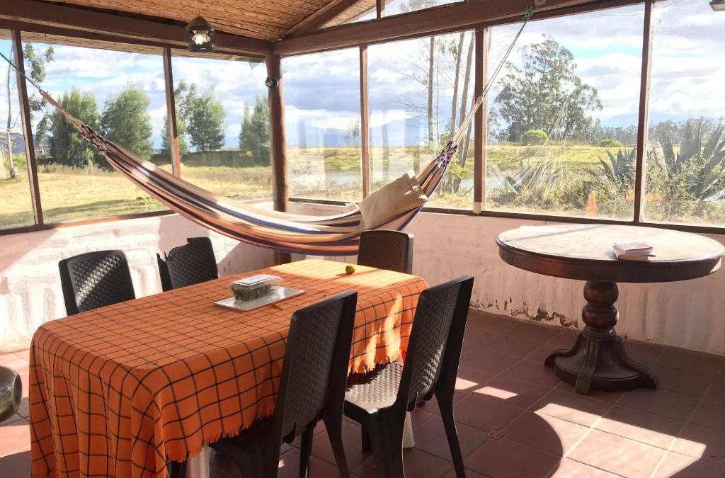 Cayambe House | Casa de campo al lado del lago de nuestra finca organica