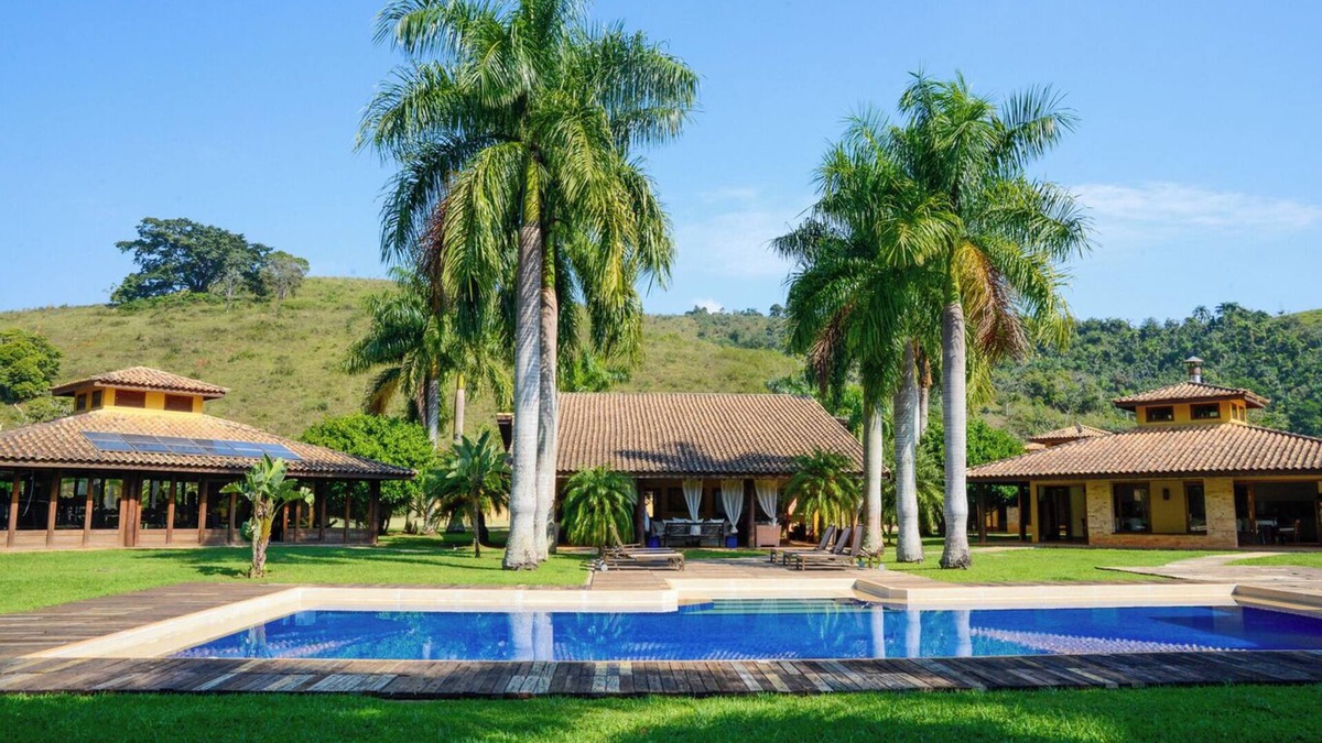 Santa Branca House | Casa de campo c/piscina, academia, hidro e Wi-fi