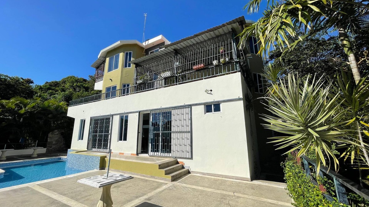 Pedro Brand Villa | Casa de campo La Cigua.