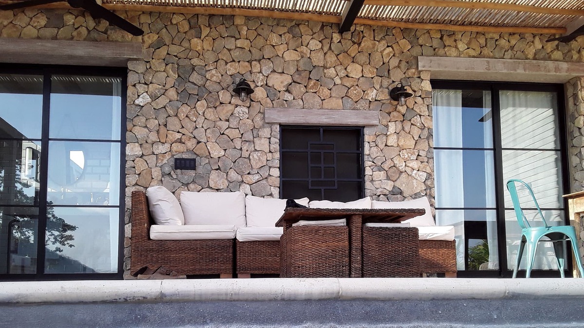 Escamequita House | Casa de Canciones - country home where the mountains meet the ocean